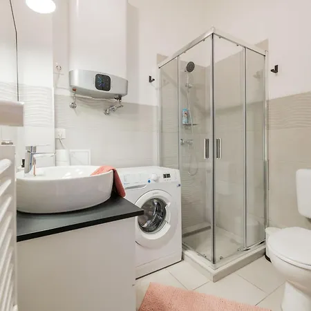 Cabletownbuda - Design With Ac, Balcony Apartament